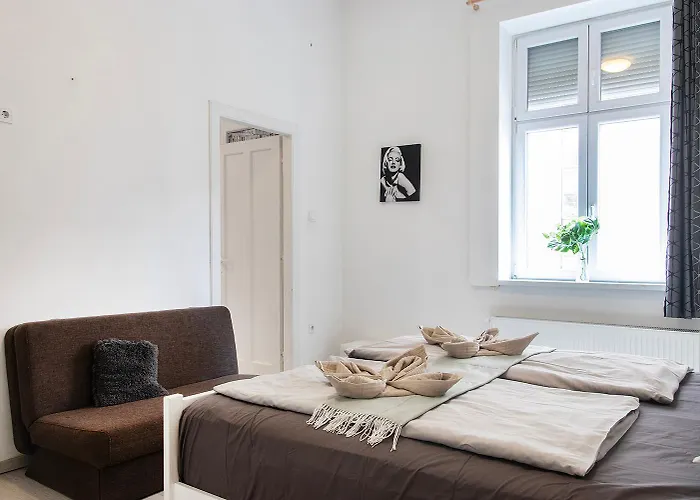 Appartement Dora Near Buda Castle With Parking! Boedapest