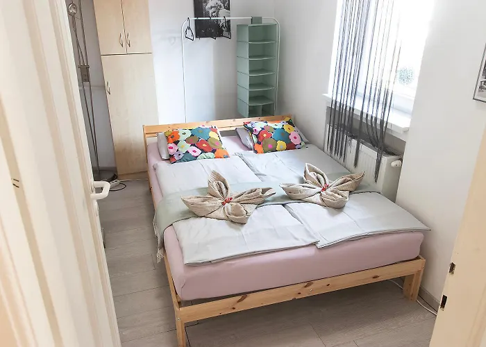 Dora Near Buda Castle With Parking! Appartement