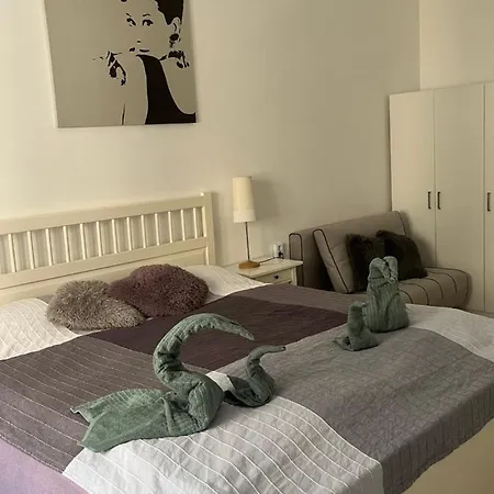 Dora Near Buda Castle With Parking! *