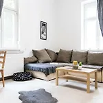 Appartement Dora Near Buda Castle With Parking! Budapest
