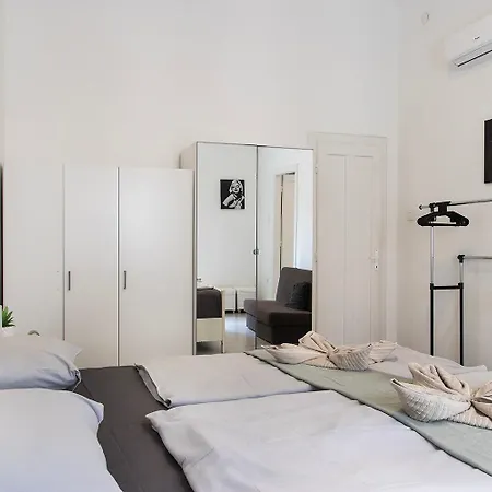 Dora Near Buda Castle With Parking! Apartament *