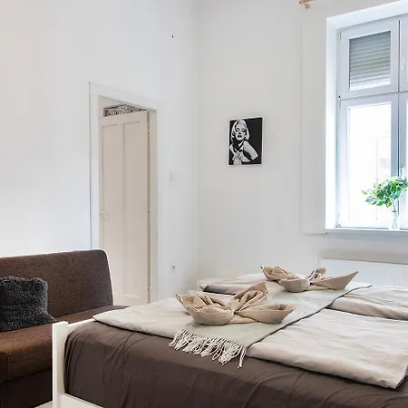 Appartement Dora Near Buda Castle With Parking! Budapest