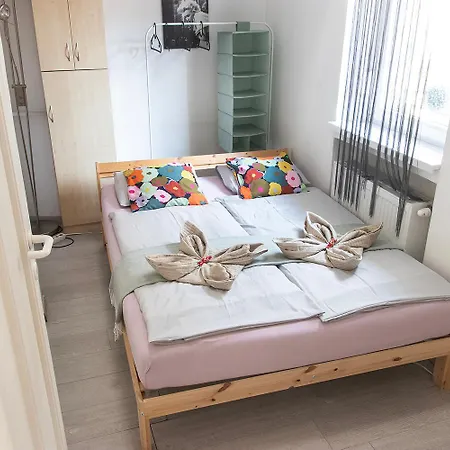 Dora Near Buda Castle With Parking! Apartament